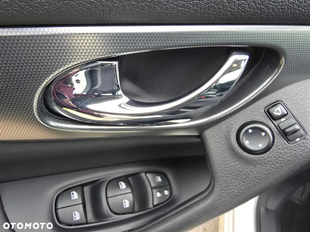 Nissan Qashqai 1.3 DIG-T Tekna - 20