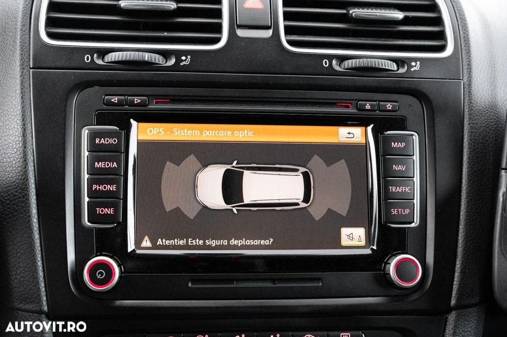Volkswagen Golf Variant 2.0 TDI DPF DSG Highline - 23