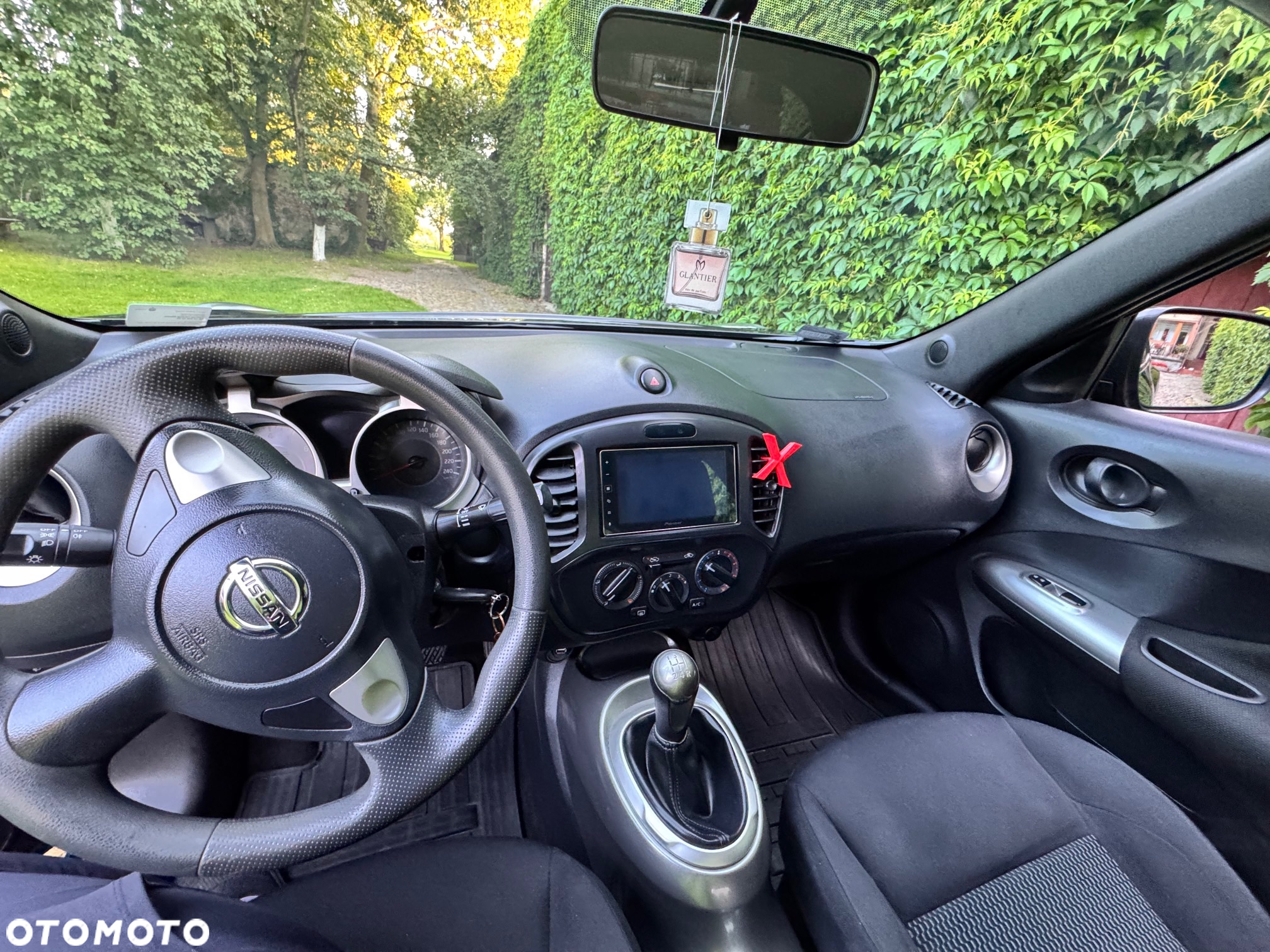 Nissan Juke 1.6 Visia - 8