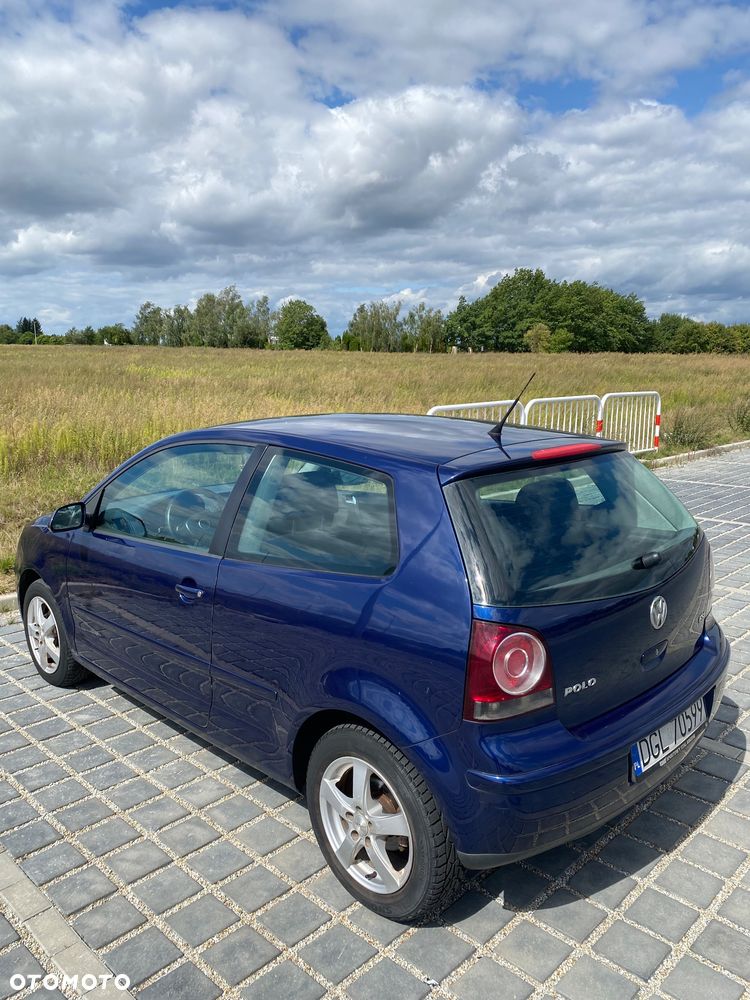 Volkswagen Polo 1.4 FSI - 2