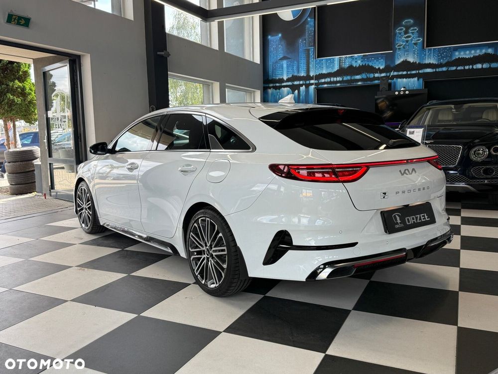 Kia ProCeed - 7