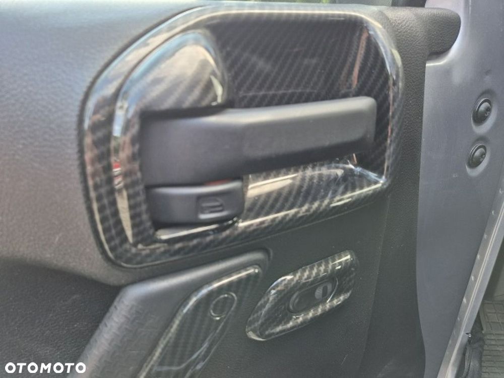 Jeep Wrangler - 22