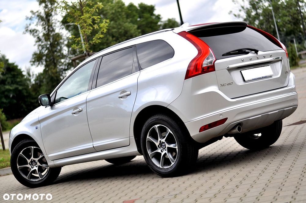 Volvo XC 60 D3 Drive-E Ocean Race - 4