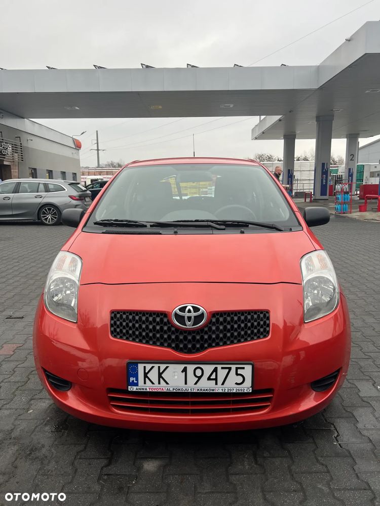 Toyota Yaris 1.0 Terra - 1