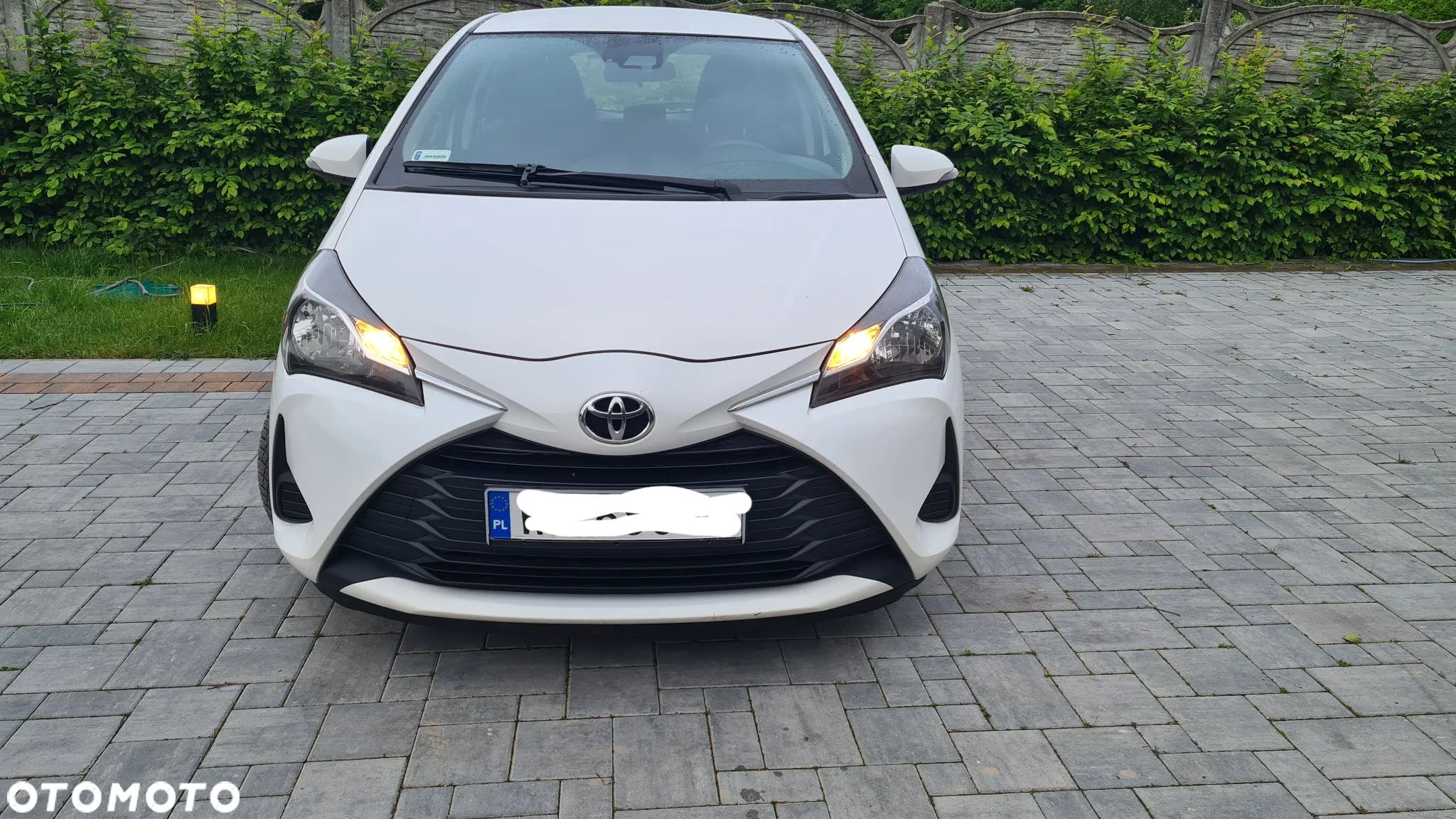Toyota Yaris 1.5 Dynamic - 1