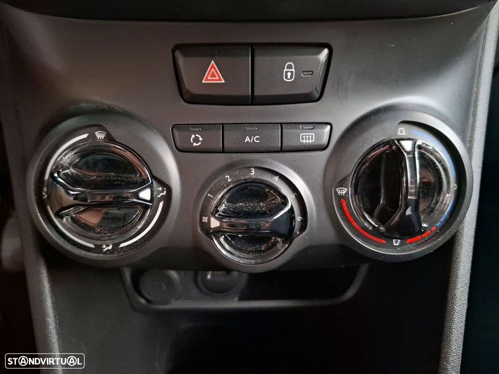 Peugeot 208 1.2 PureTech Signature - 20