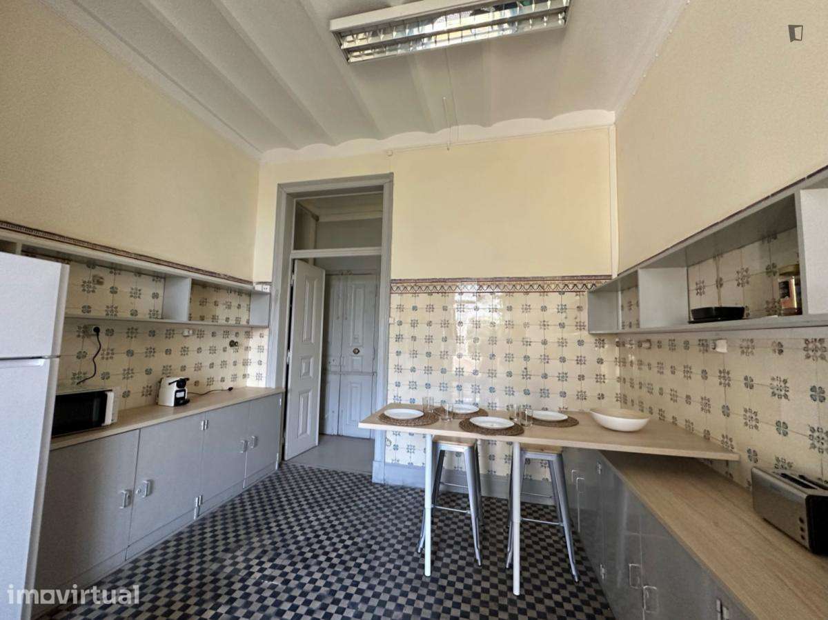 Quarto - localizado em Marquês de Pombal Lisbon - Grande imagem: 5/11