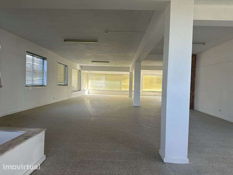 Arrenda-se loja comercial - Grande imagem: 4/8