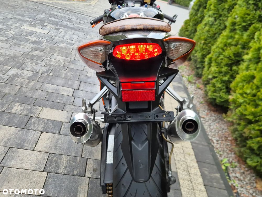 Suzuki GSX-R - 19