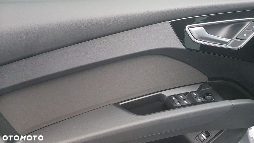 Audi Q4 e-tron - 18