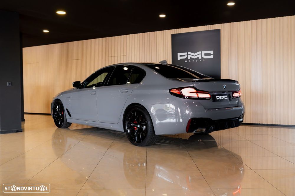 BMW 520 e Pack M - 4