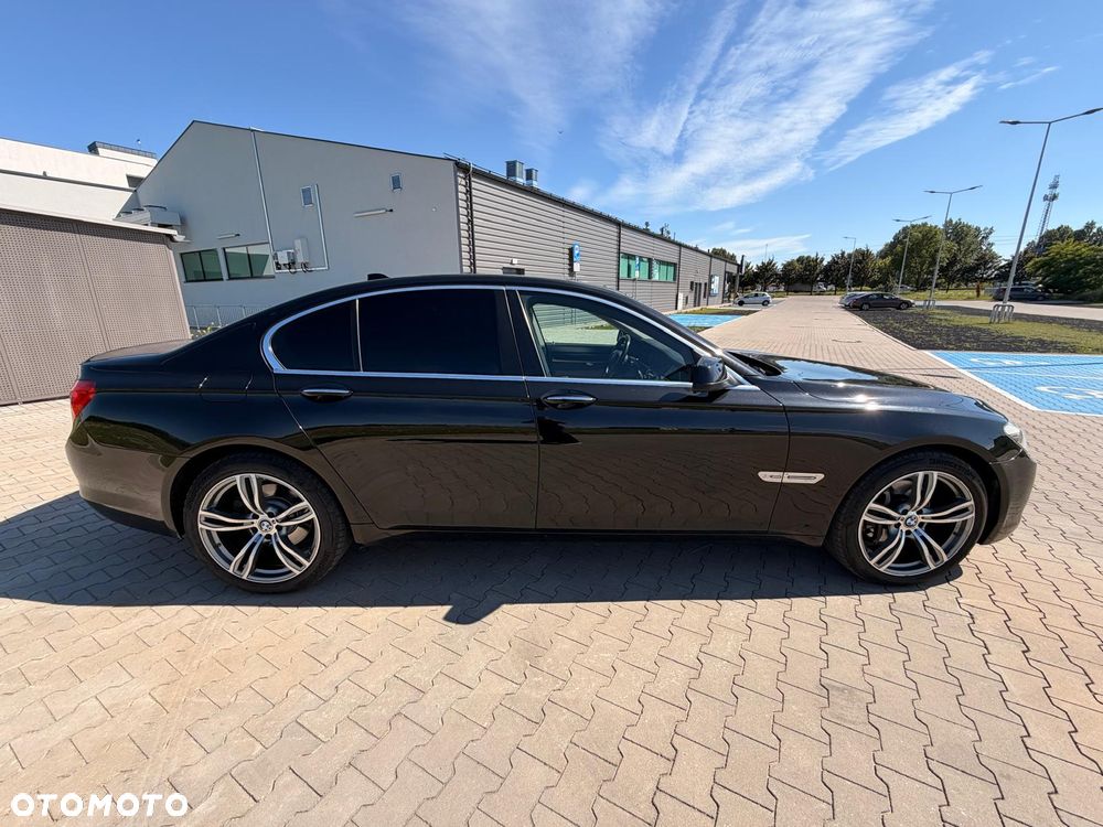 BMW Seria 7 740d xDrive - 6