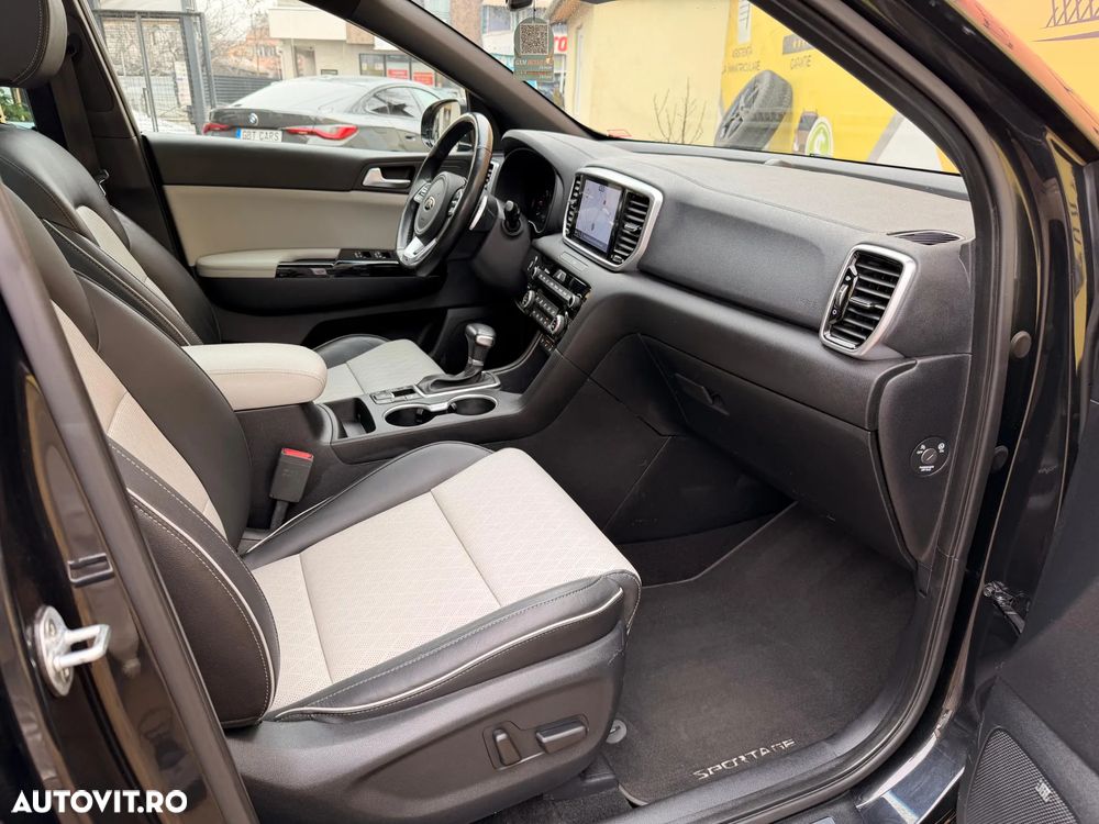 Kia Sportage 2.0 CRDI AWD Eco-Dynamics+ (48V M-H) Aut. GT LINE - 4