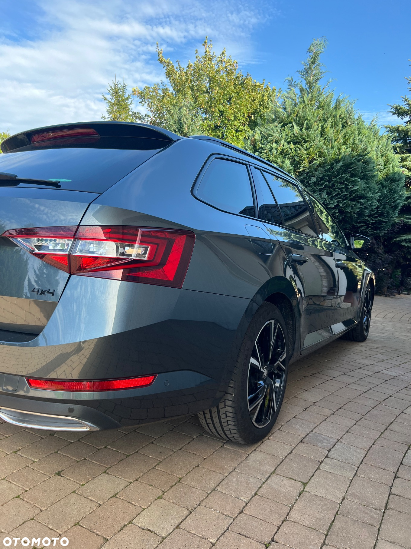 Skoda Superb 2.0 TDI 4x4 Sportline DSG - 6