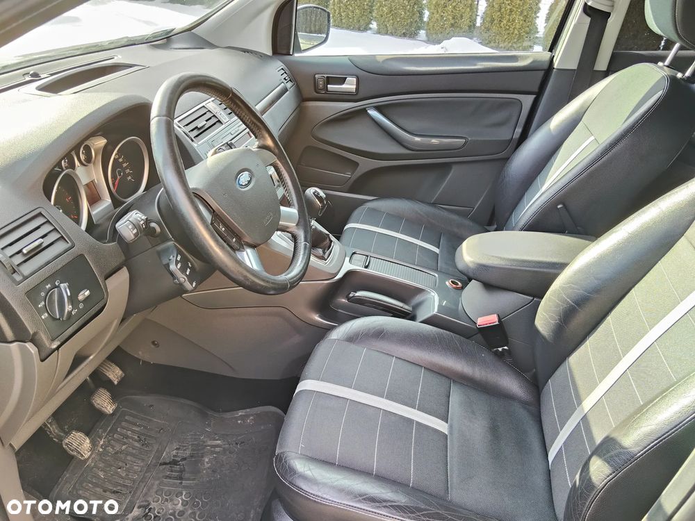 Ford Kuga 2.0 TDCi Titanium - 5