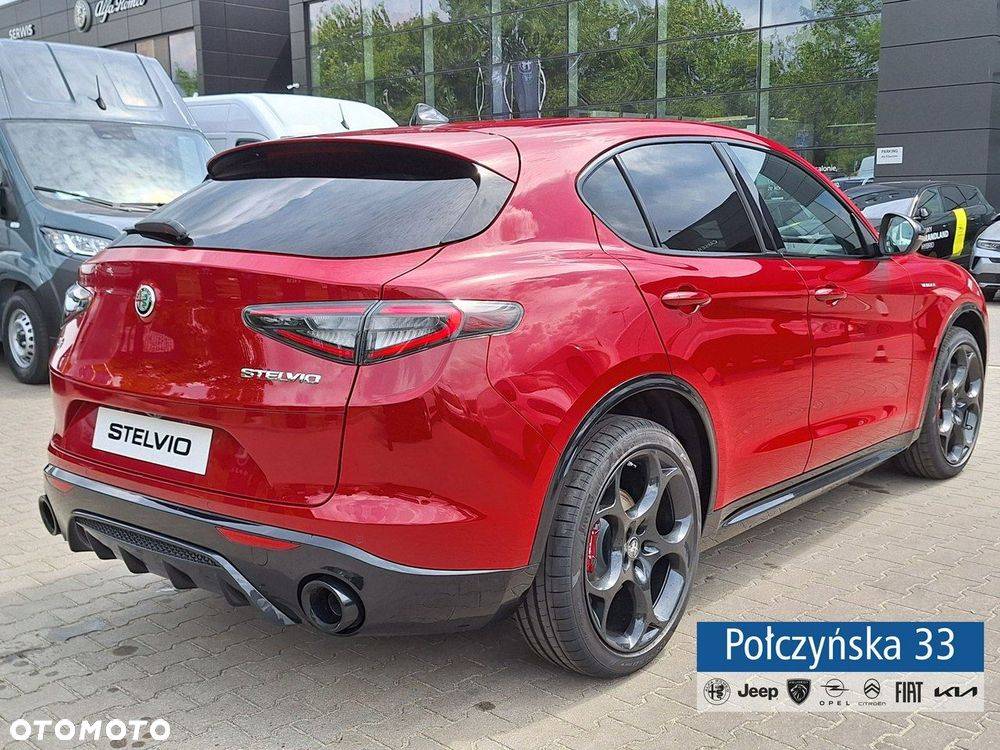 Alfa Romeo Stelvio - 11