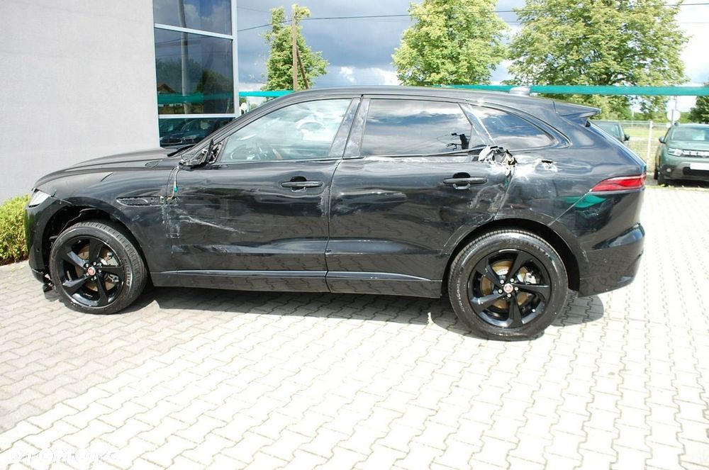 Jaguar F-Pace - 15