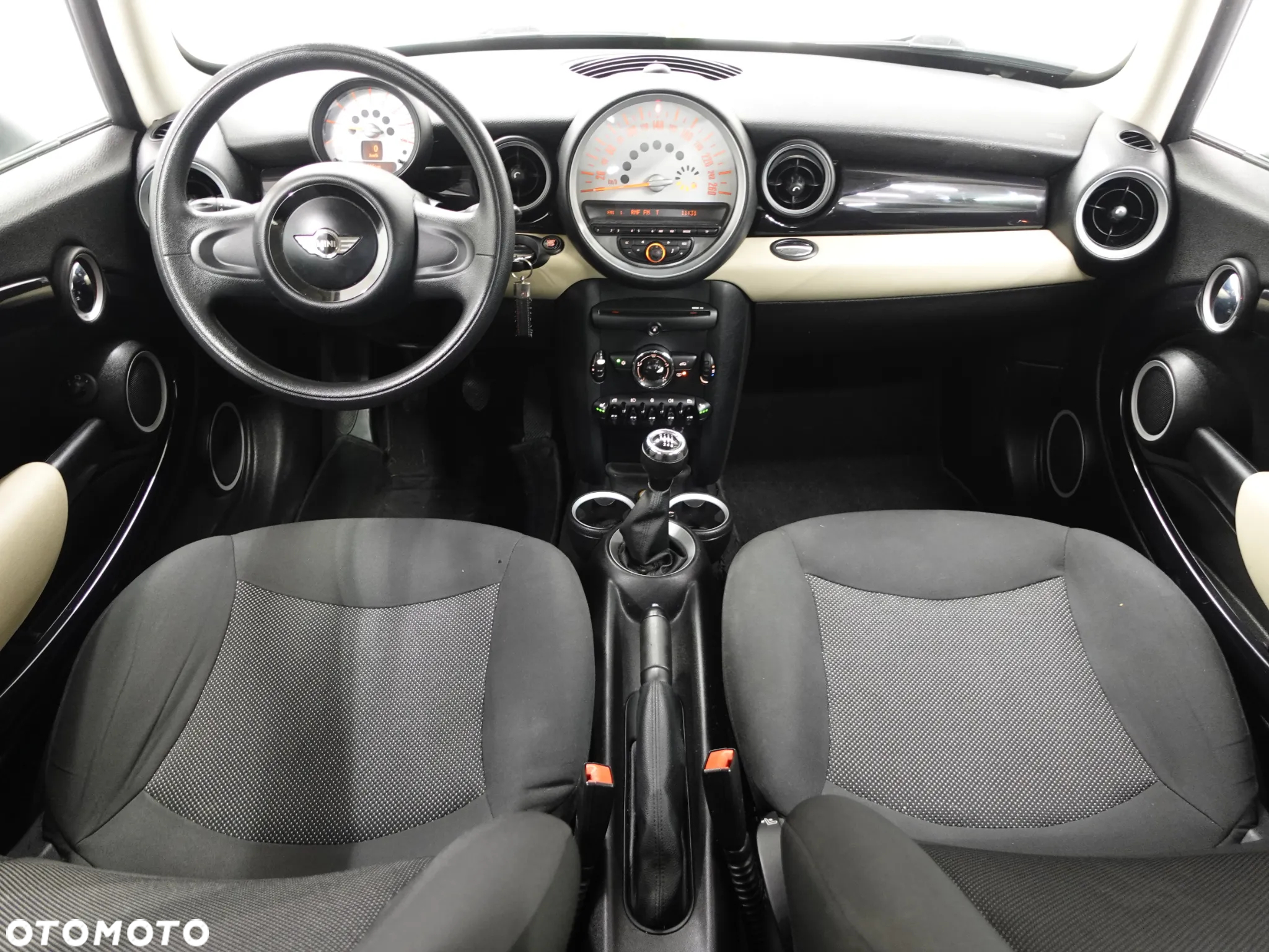 MINI ONE Standard - 27