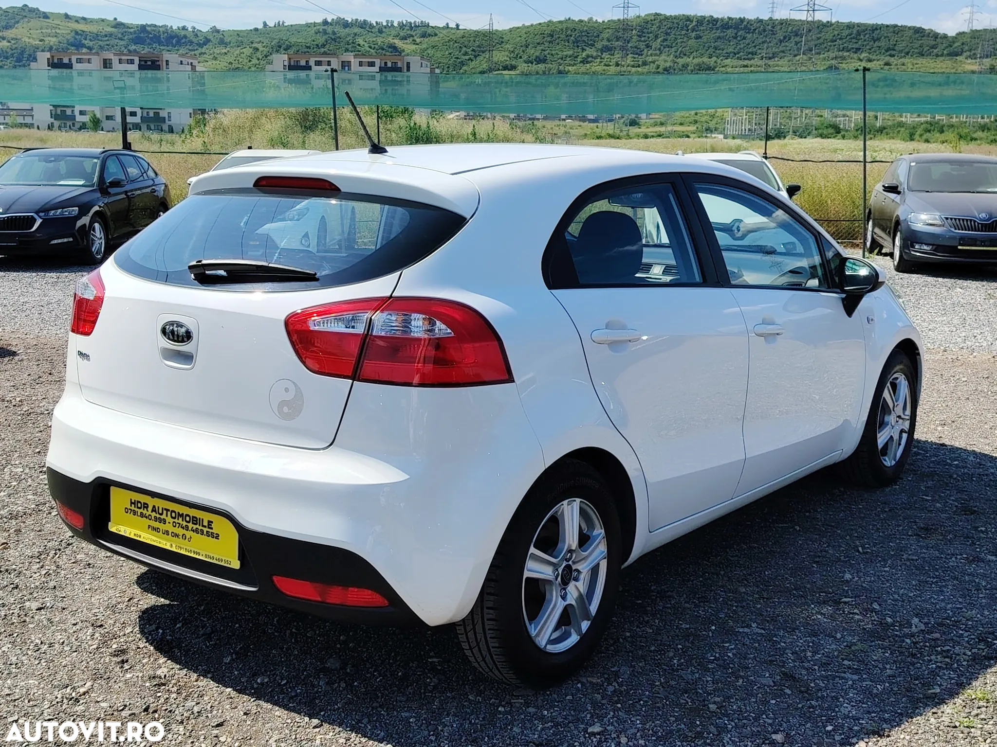 Kia Rio 1.2 Attract - 3