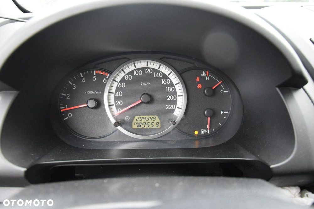 Mazda 5 2.0 CD Sport - 28