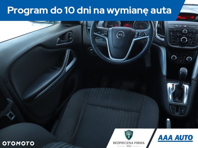 Opel Zafira - 9