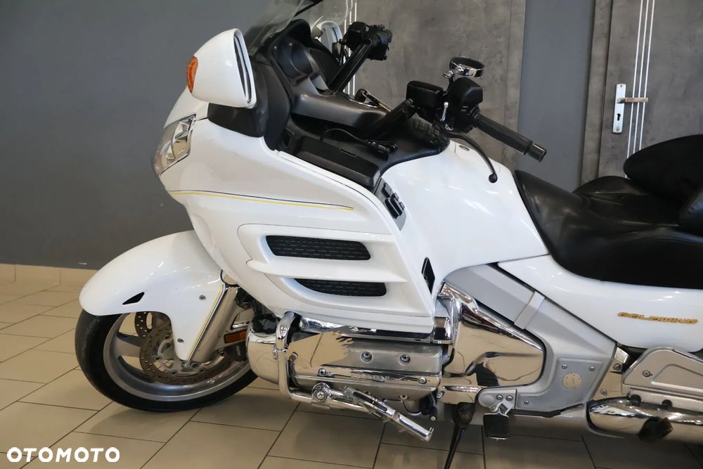 Honda GL - 4