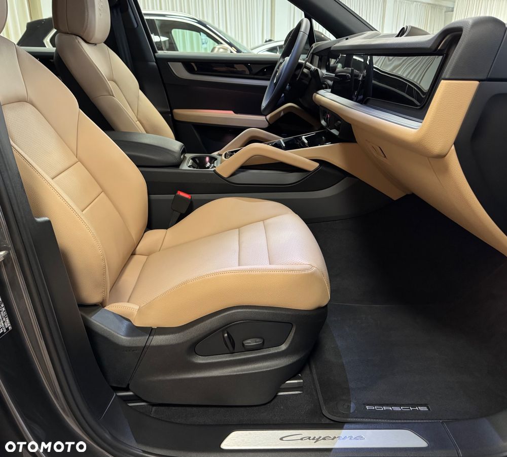 Porsche Cayenne Standard - 16