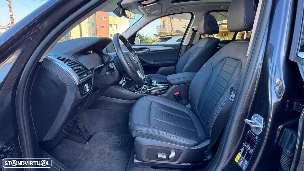 BMW iX3 Inspiring - 11