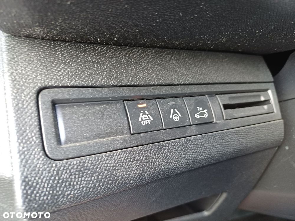 Peugeot 3008 1.5 BlueHDi GT S&S EAT8 - 18