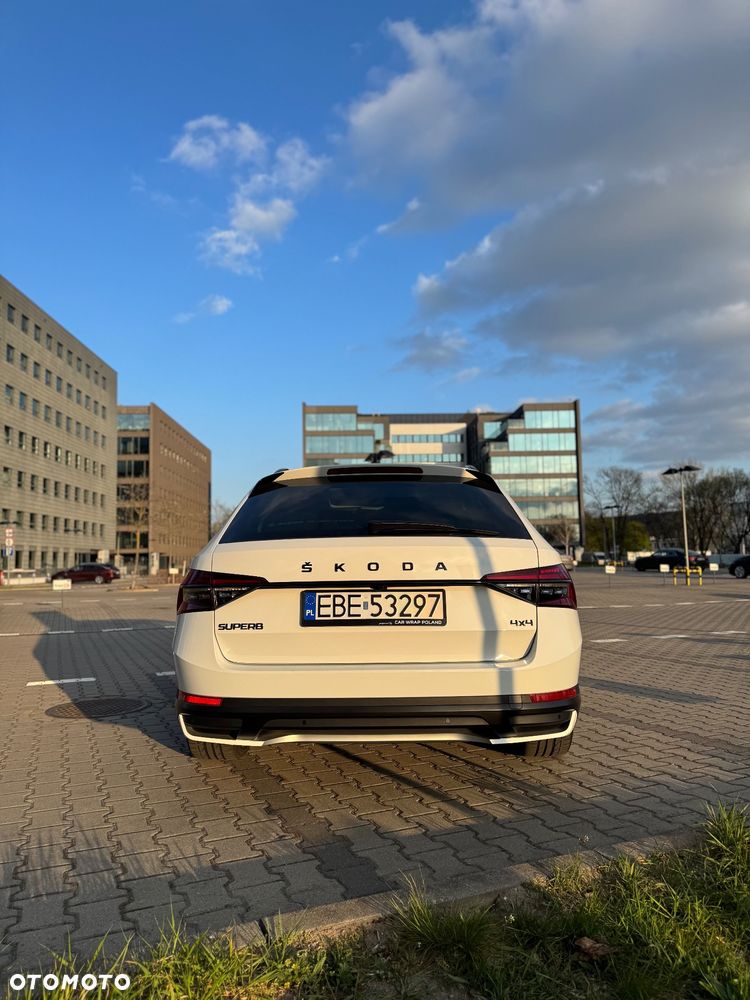 Skoda Superb 2.0 TSI 4x4 Scout DSG - 6