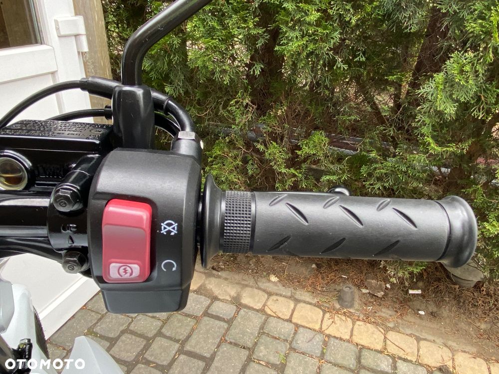 Honda CBF - 35