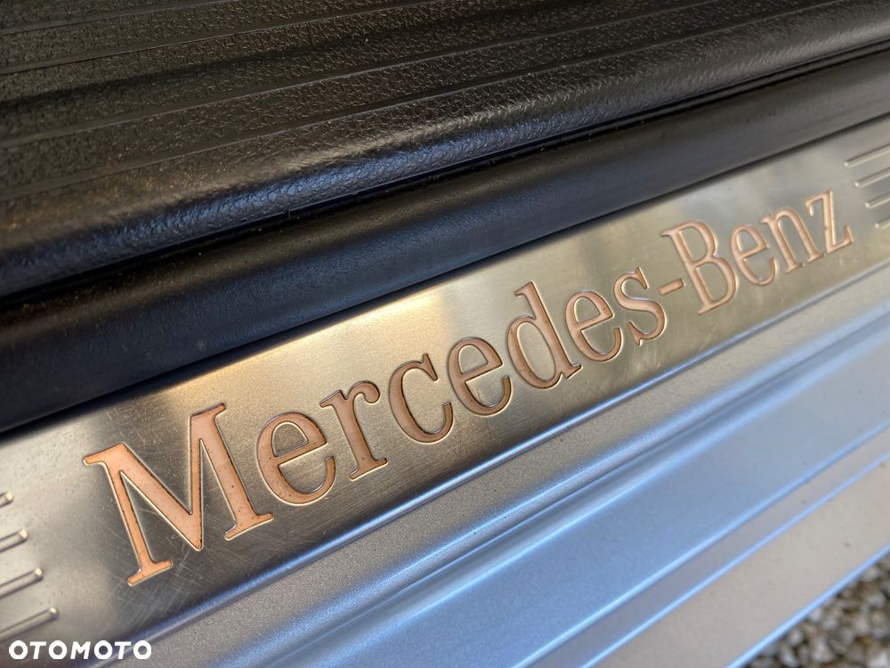 Mercedes-Benz Klasa A 180 (BlueEFFICIENCY) Style - 33