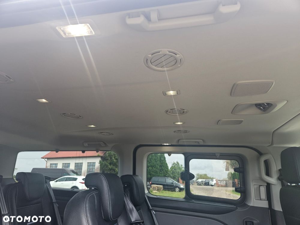 Ford Tourneo Custom - 3