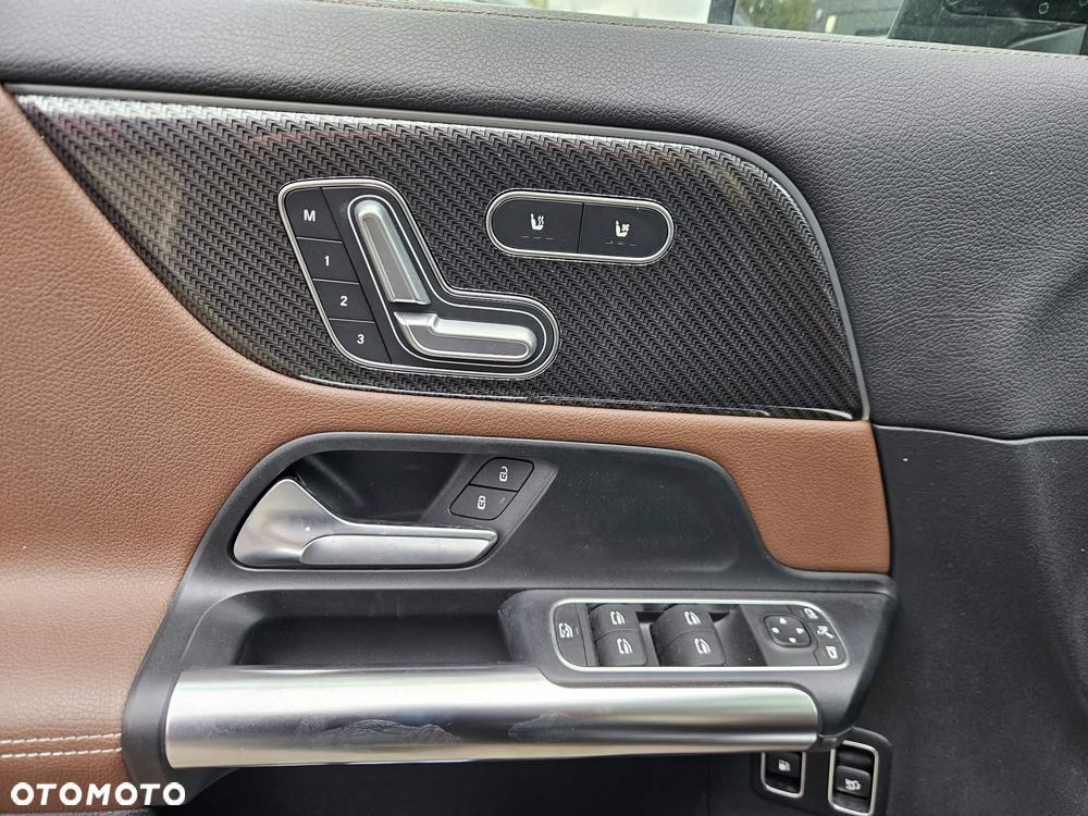 Mercedes-Benz GLA 250 e 8G-DCT AMG Line Advanced Plus - 21