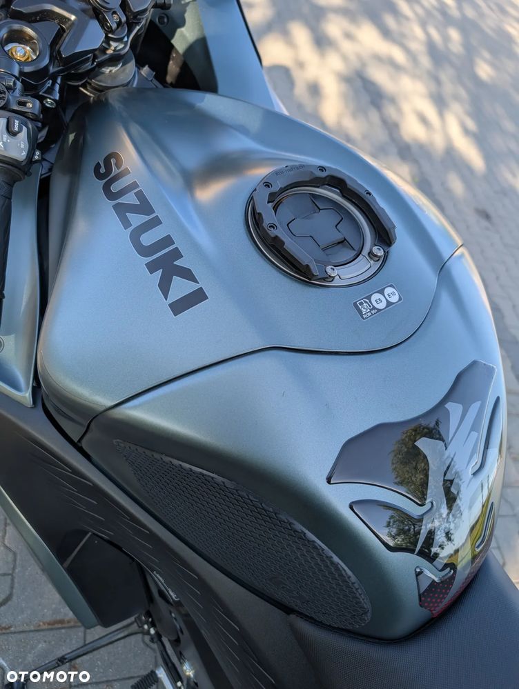 Suzuki Hayabusa - 9
