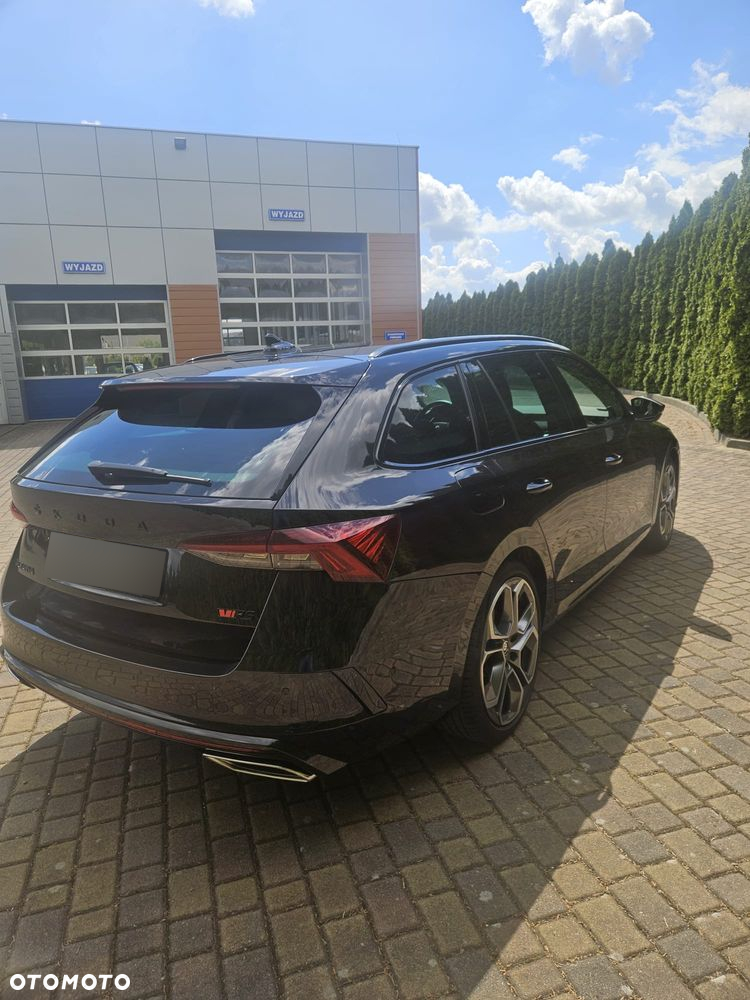 Skoda Octavia 2.0 TDI DSG 4x4 RS Plus - 16