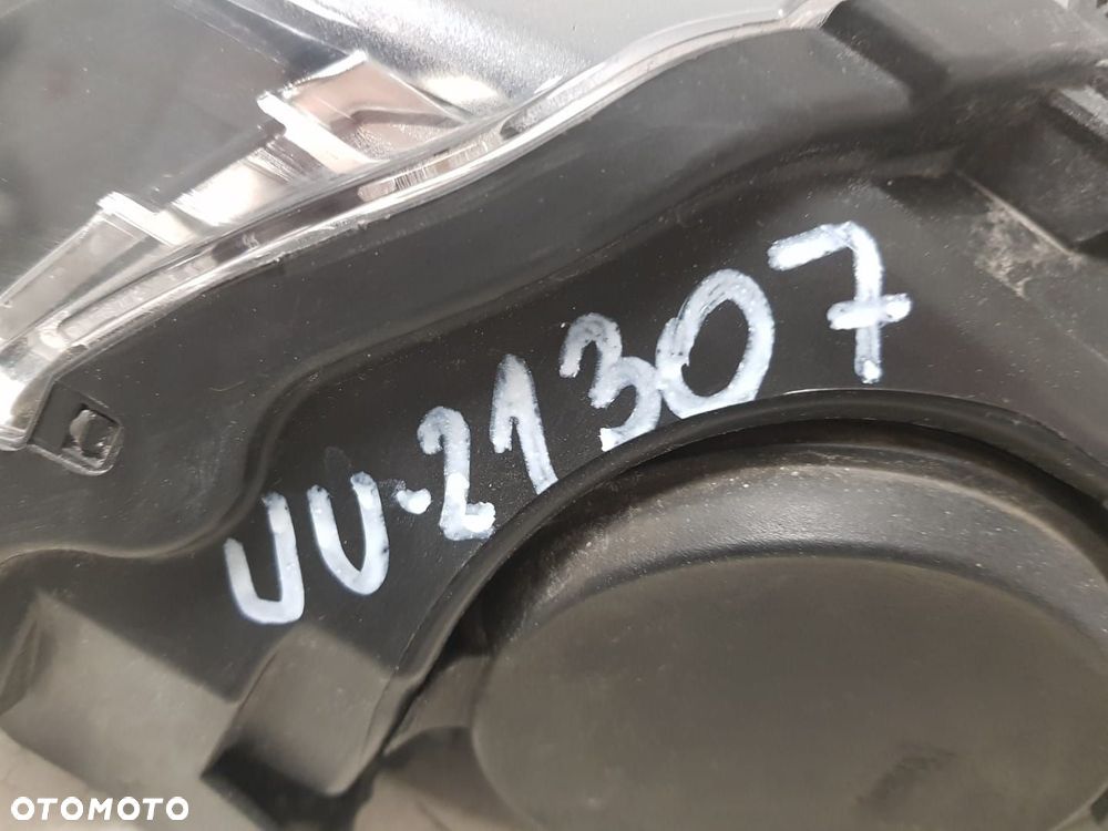 VW POLO 6R 6R0 08-13 LAMPA PRAWA LEWA PRZEDNIA PRZÓD LAMPY REFLEKTORY KOMPLET  6R1941015E 6R1941016E - 15