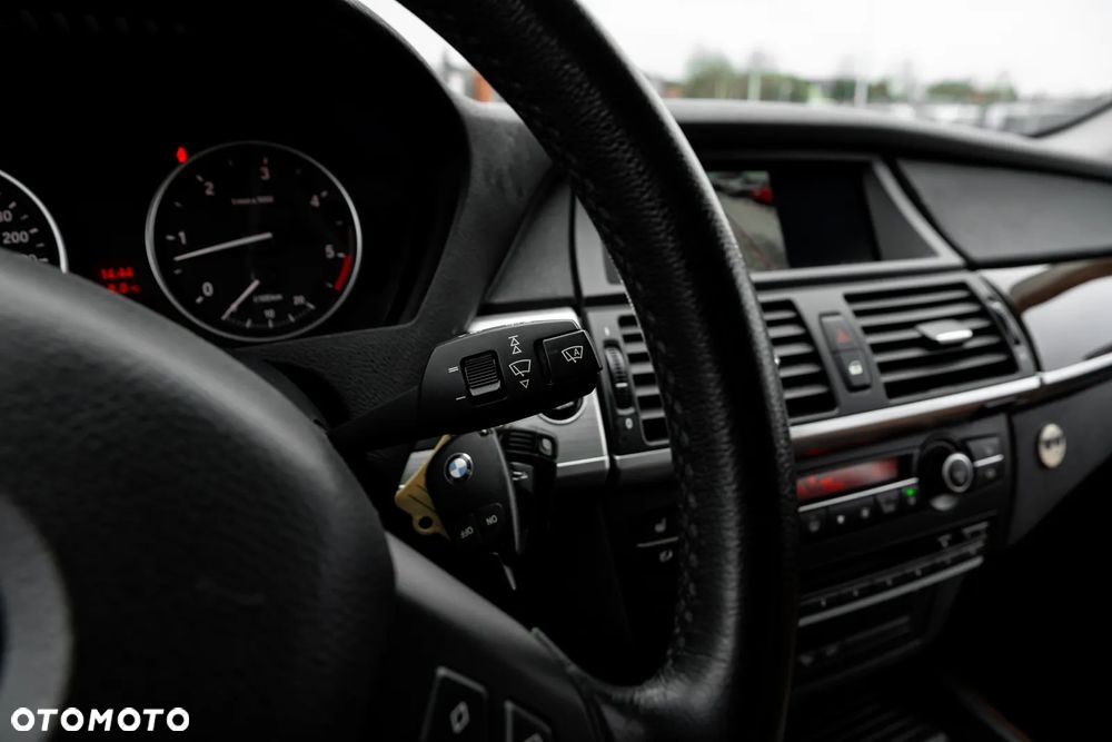 BMW X5 xDrive30d - 29
