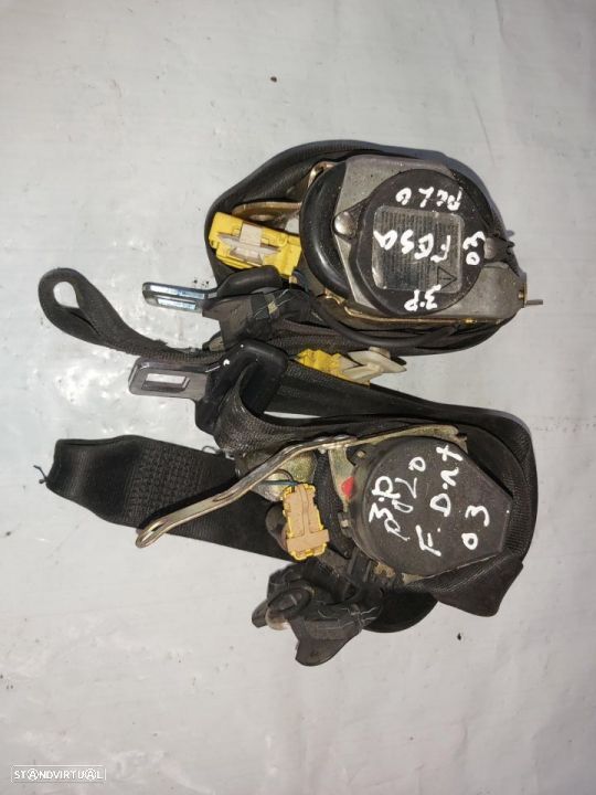 Cintos pre tensores frente Volkswagen Polo 2003 - 1