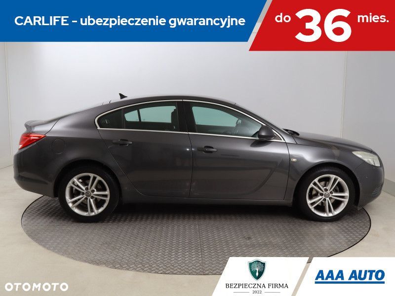 Opel Insignia - 8