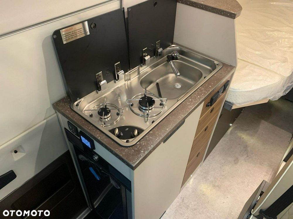 Burstner Habiton HM 6.0 kampervan Mercedesa - TERAZ z DACHEM SYPIALNYM - 13