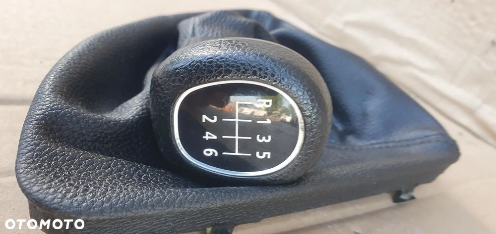 Gałka mieszek zmiany biegów 6 biegów BMW 1 E81 7570506 - 9