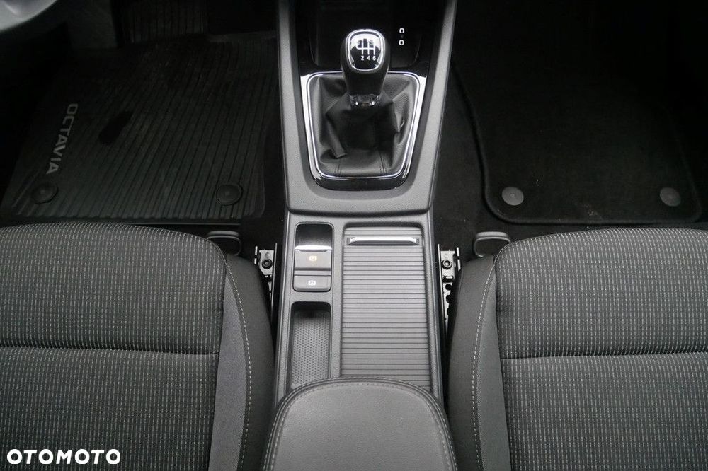 Skoda Octavia 1.0 TSI Ambition - 11