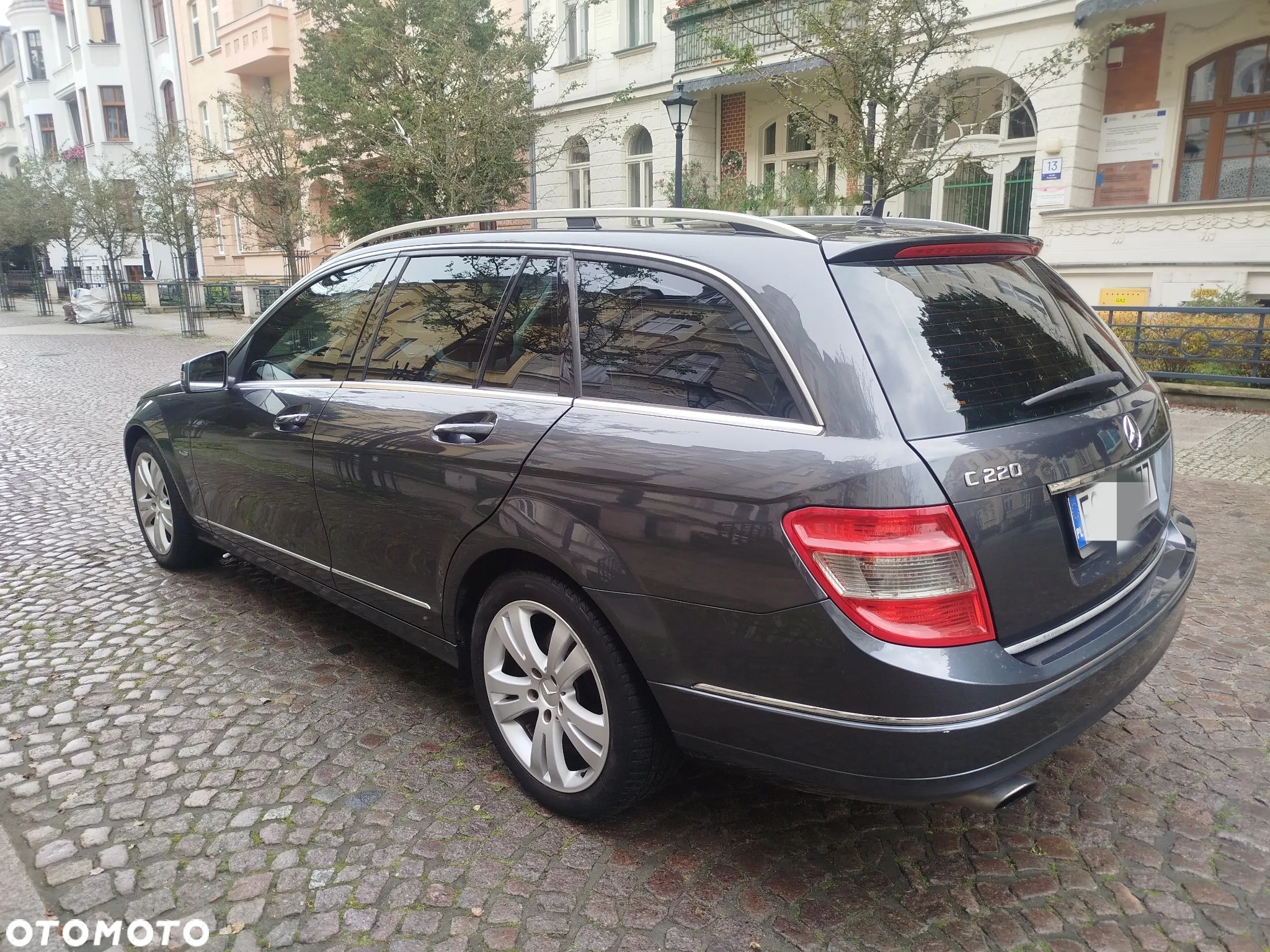 Mercedes-Benz Klasa C 220 T CDI DPF Automatik Avantgarde - 2