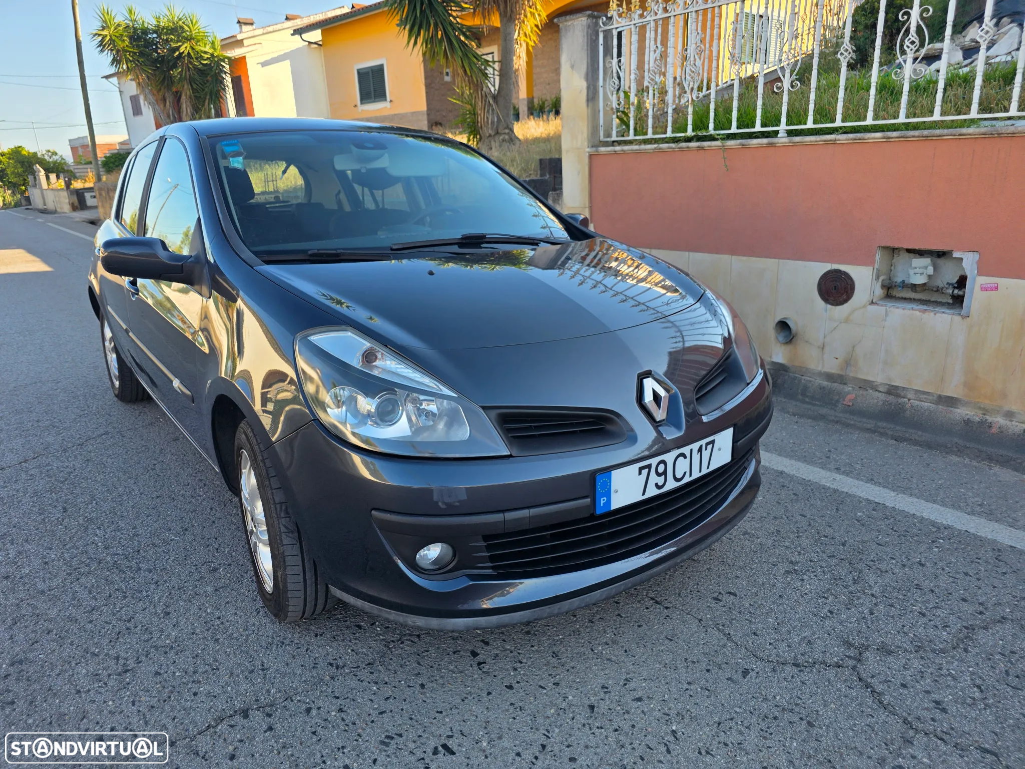 Renault Clio 1.2 16V Pack - 7