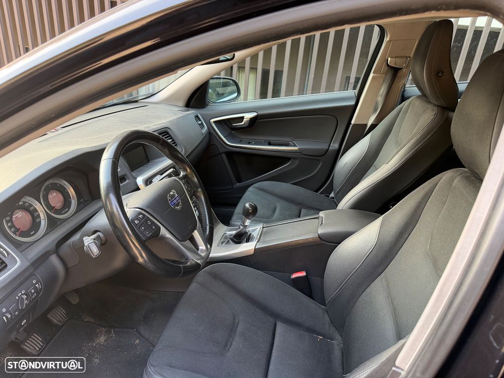 Volvo V60 2.0 D3 Summum - 9