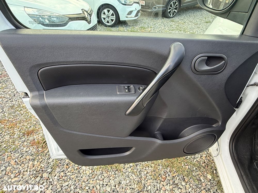 Renault Kangoo Maxi - 9