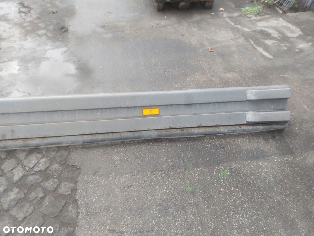 Listwa boczna LEWA Mercedes Atego 2007 R - 3