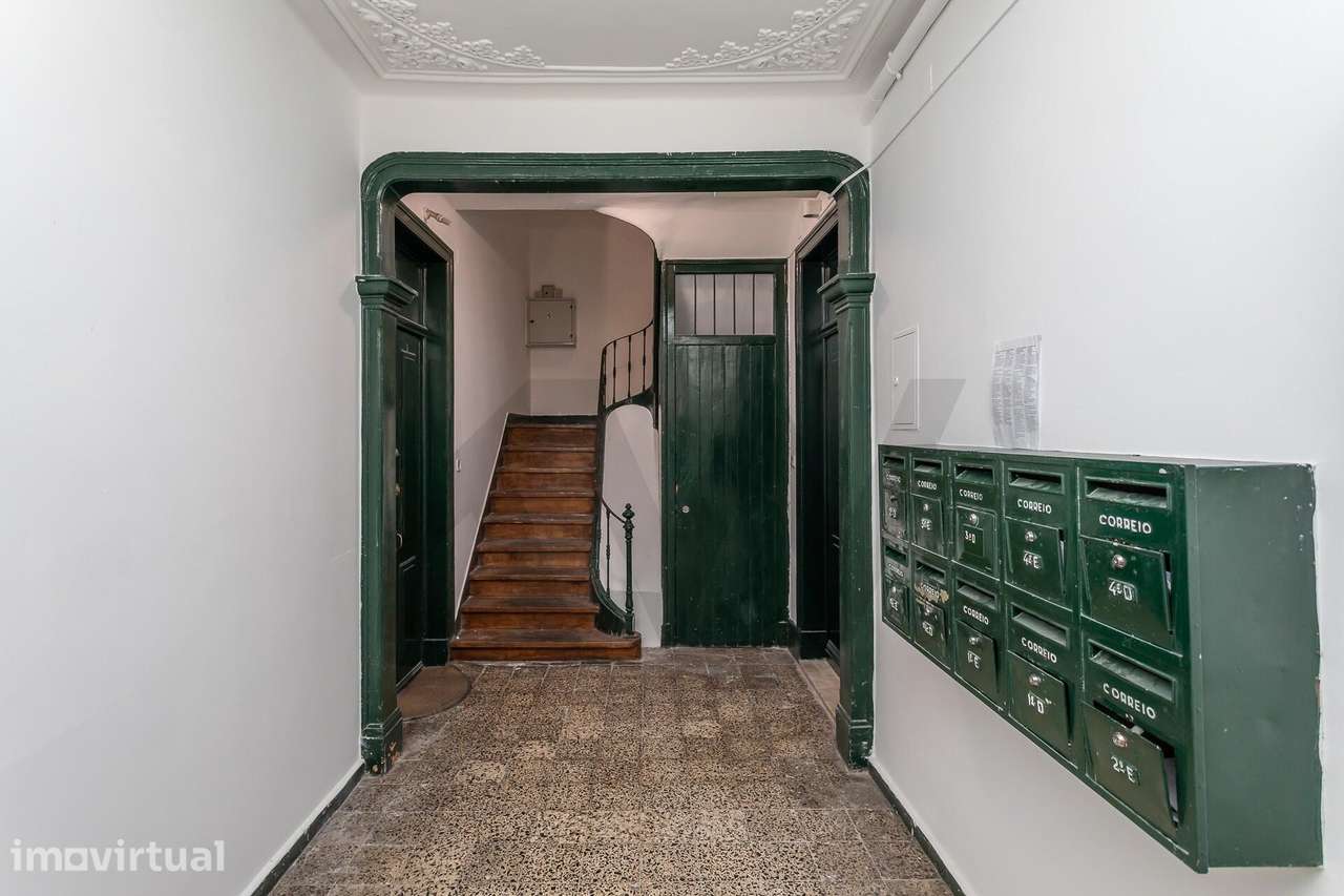 T1 Totalmente Remodelado no Coração do Bairro Alto, Lisboa! - Grande imagem: 4/44