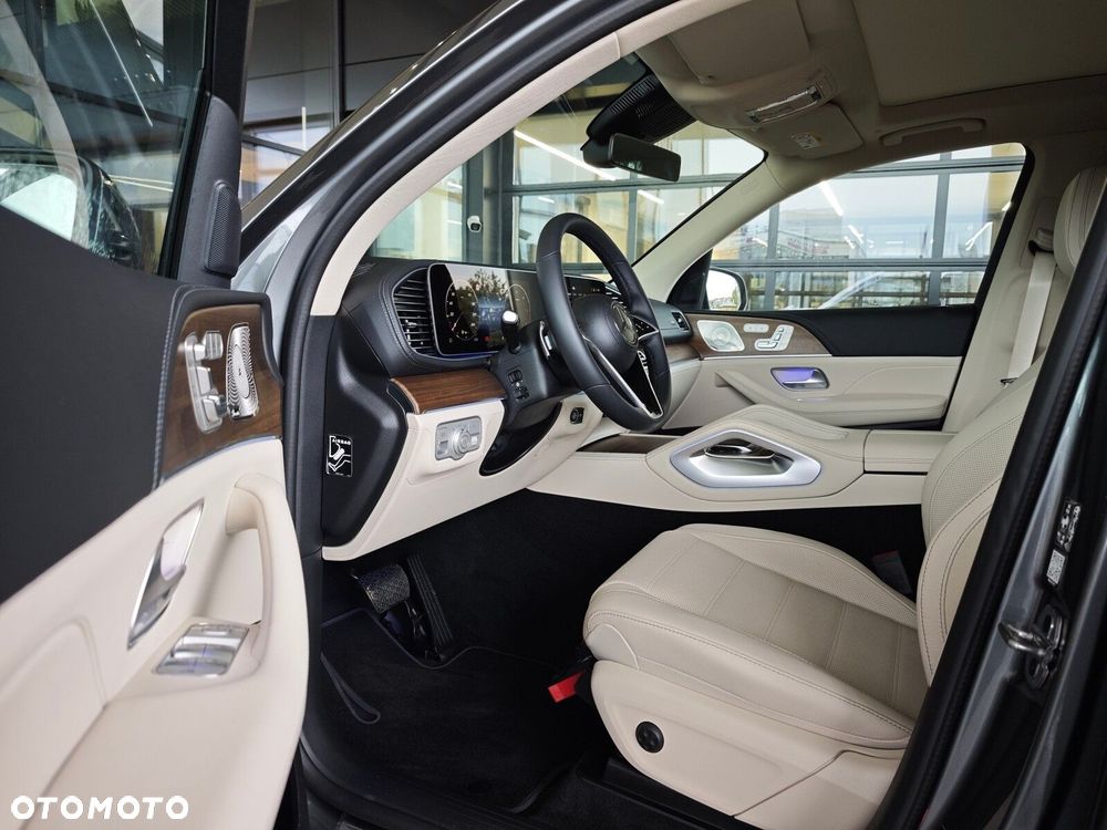 Mercedes-Benz GLE - 12
